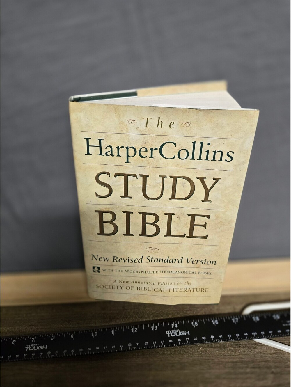 The HarperCollins Study Bible NRSV